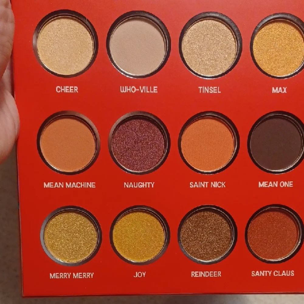 The Grinch Eyeshadow Palette
